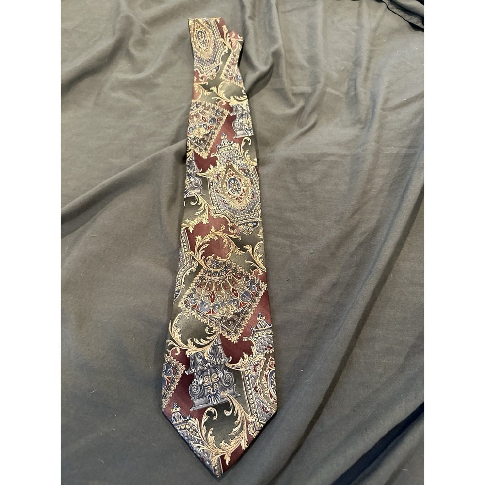 Vintage 70s Bill Blass Silk Tie Baroque Floral Designer ornate Paisley